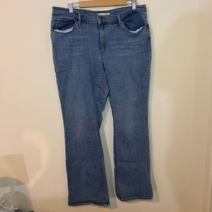Levis Strauss Classic Bootcut Jeans 16M - W33 L32